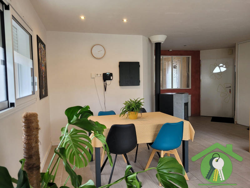 Maison - 104 m² - 4 pièces