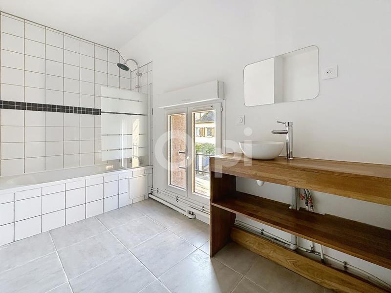 Maison - 83 m² - 3 pièces