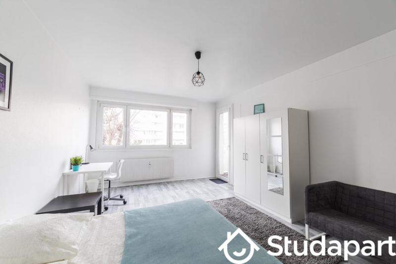 Chambre - 13 m² - 1 pièce