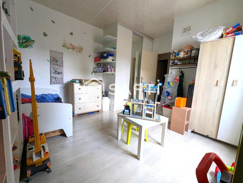 Appartement - 102 m² - 5 pièces