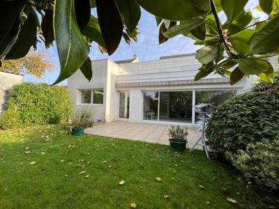 Maison d'architecte - 168 m² - 5 pièces