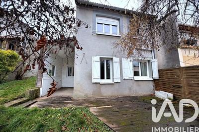 Maison de village - 74 m² - 4 pièces