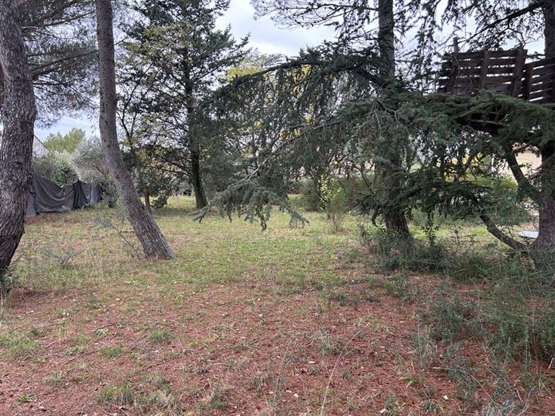 Terrain constructible - 600 m²