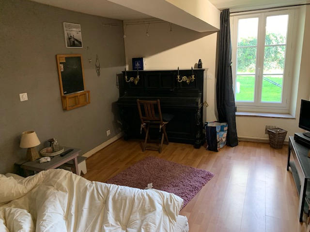 Maison - 221 m² - 8 pièces