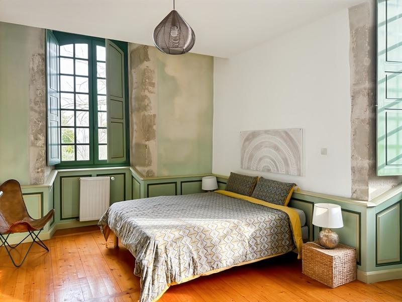 Château - 1 540 m² - 32 pièces