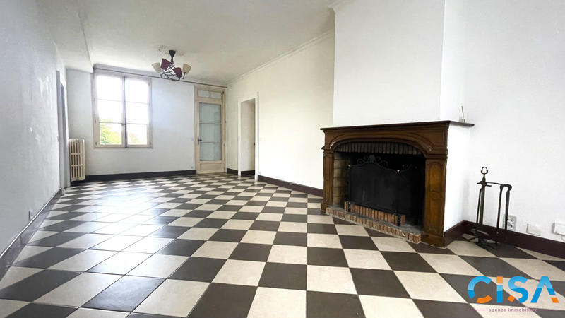 Maison ancienne - 177 m² - 8 pièces