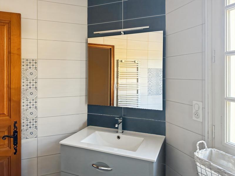 Maison - 210 m² - 6 pièces