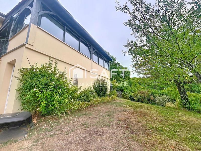 Maison - 207 m² - 9 pièces