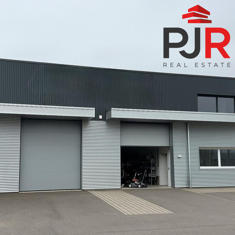 Local d'activités - 445 m²