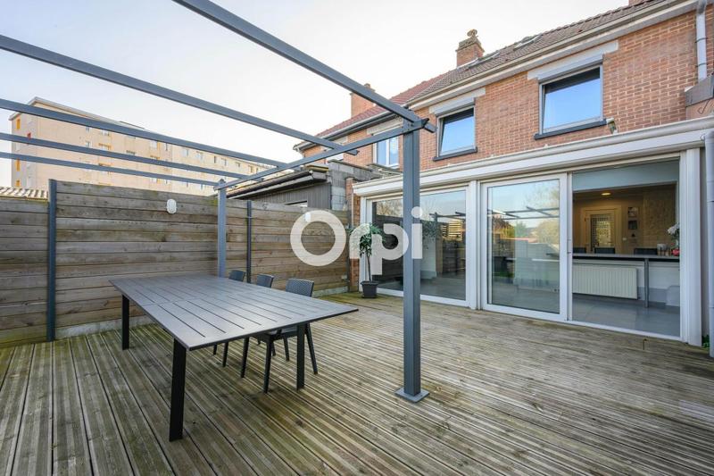 Maison - 148 m² - 7 pièces