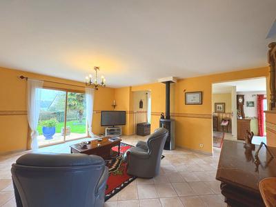 Maison - 168 m² - 7 pièces