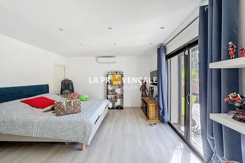 Villa - 143 m² - 5 pièces