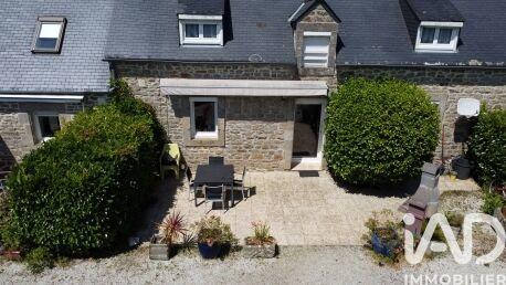 Maison - 180 m² - 11 pièces