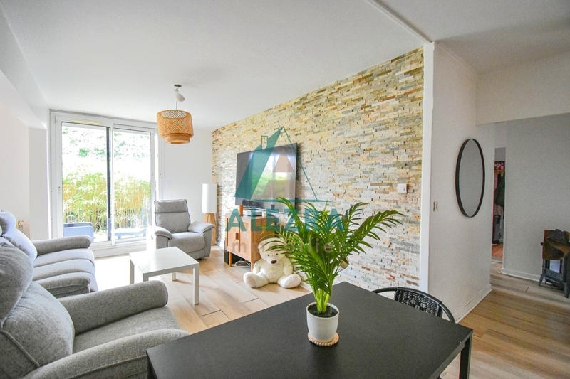 Appartement - 80 m² - 4 pièces