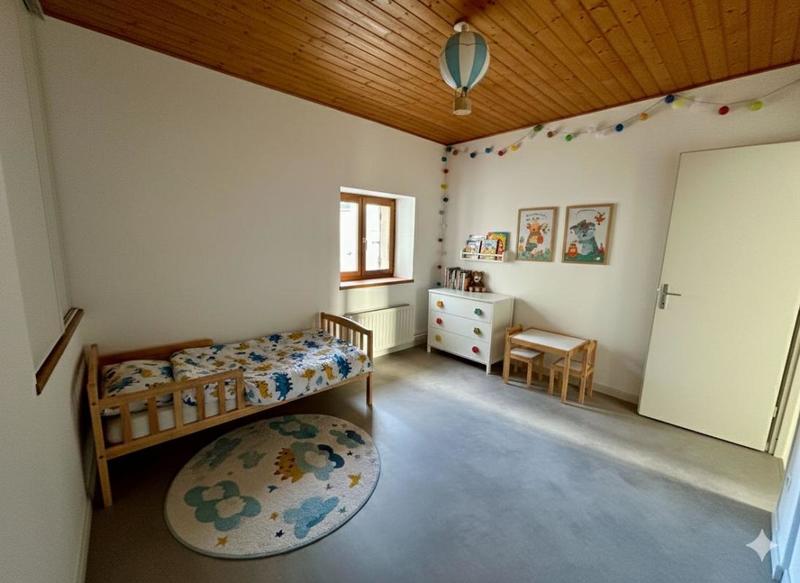 Maison - 93 m² - 4 pièces