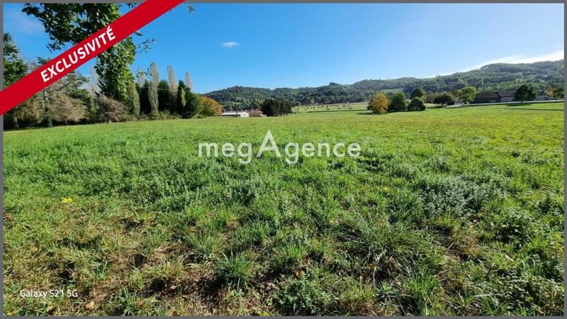 Terrain constructible - 5 000 m²