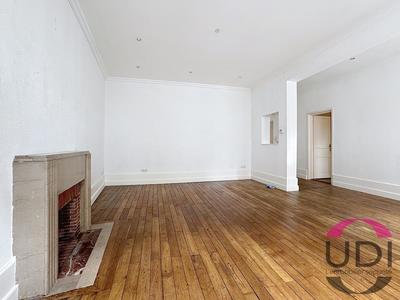 Appartement - 93 m² - 3 pièces