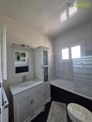 Maison traditionnelle - 145 m² - 7 pièces