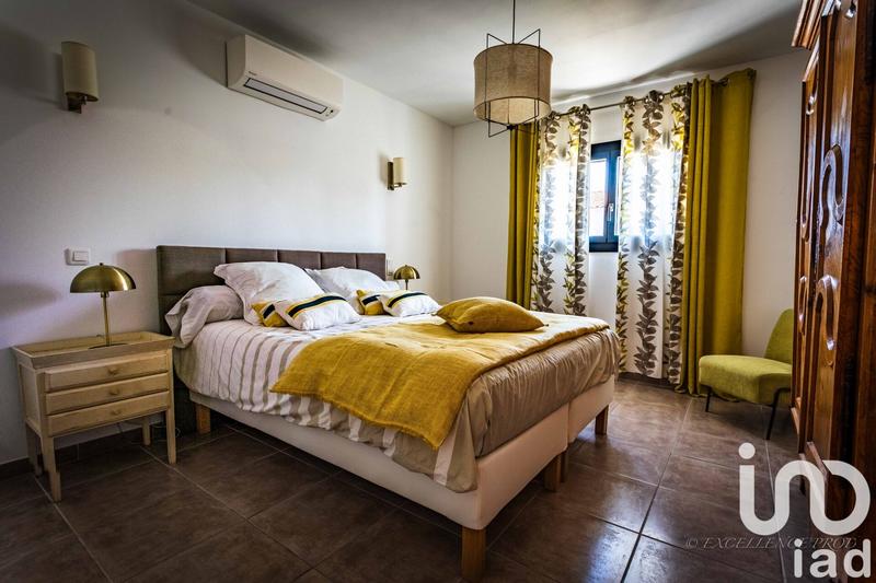 Maison - 180 m² - 6 pièces