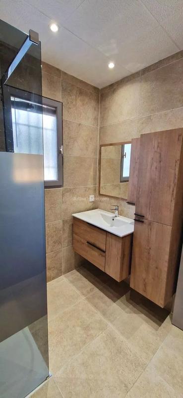 Maison - 92 m² - 4 pièces