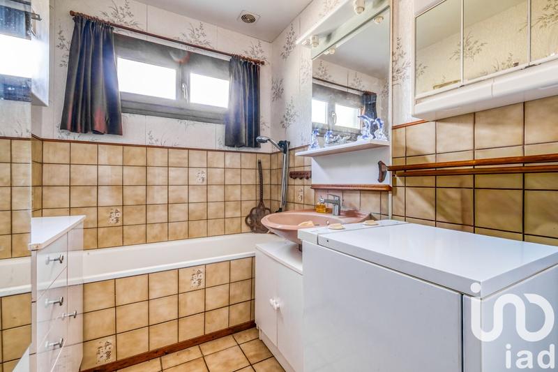 Maison - 94 m² - 5 pièces