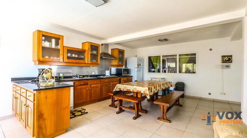 Villa - 289 m² - 6 pièces