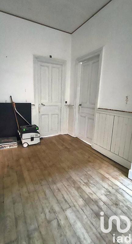 Maison - 282 m² - 11 pièces