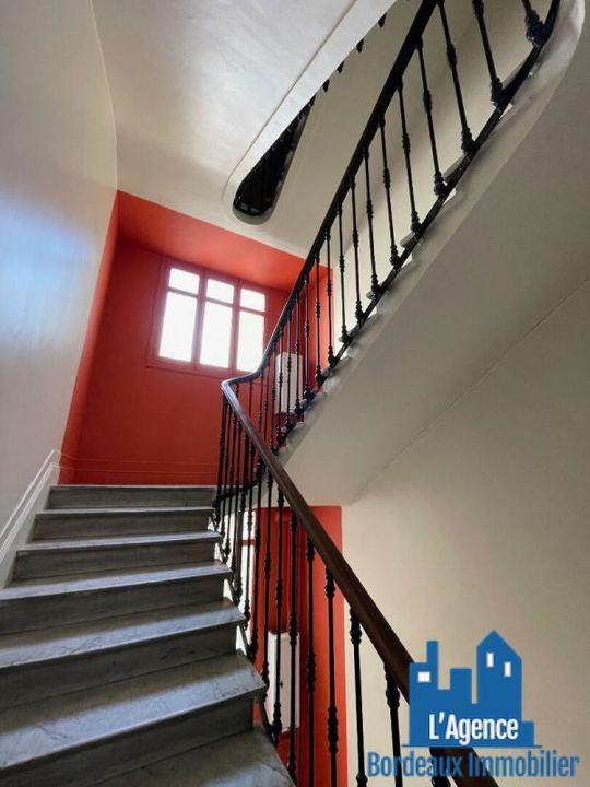 Appartement - 140 m² - 5 pièces