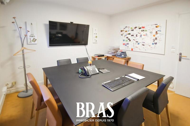 Local commercial - 89 m² - 5 pièces