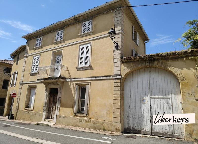 Maison - 249 m² - 7 pièces