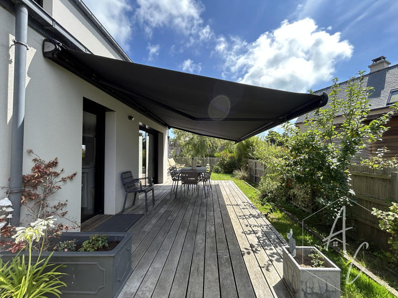 Maison contemporaine - 158 m² - 6 pièces