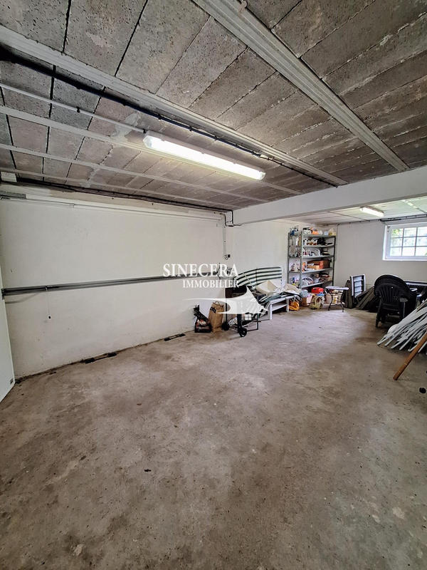 Maison - 170 m² - 5 pièces