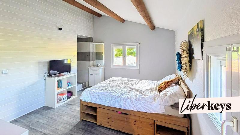 Propriété - 276 m² - 9 pièces