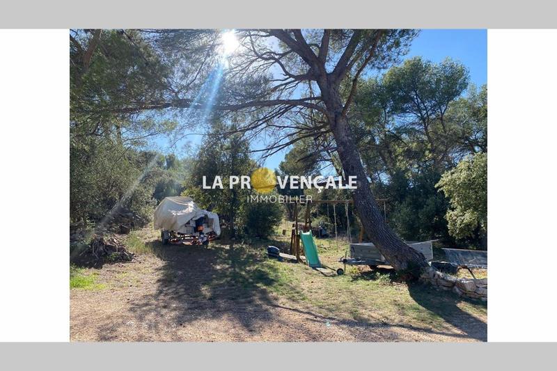 Terrain constructible - 500 m²