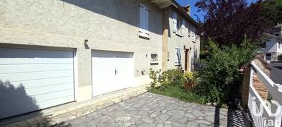 Maison - 308 m² - 11 pièces