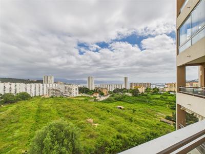 Appartement - 83 m² - 3 pièces