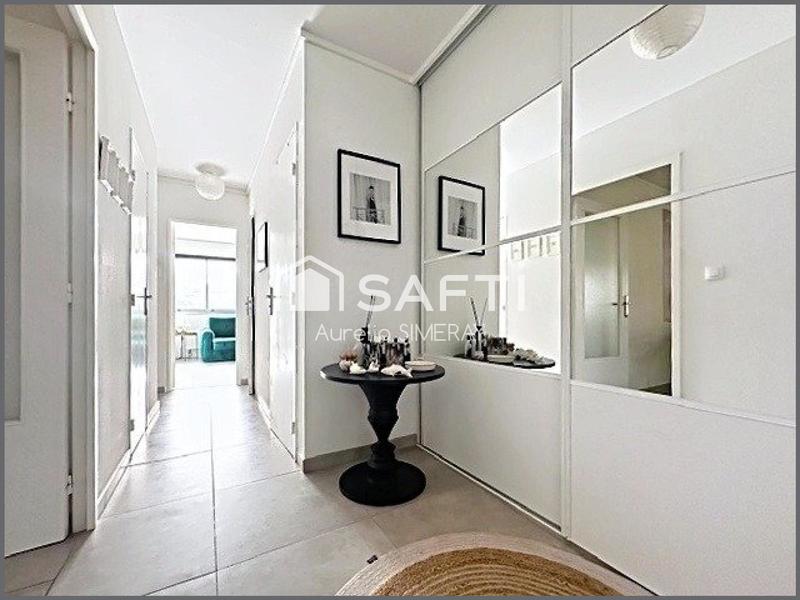 Appartement - 99 m² - 4 pièces