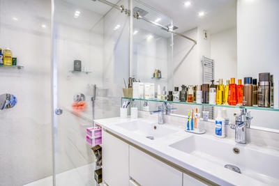 Appartement - 140 m² - 5 pièces