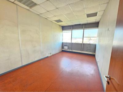 Local d'activité / Entrepôt - 750 m² - 34 pièces