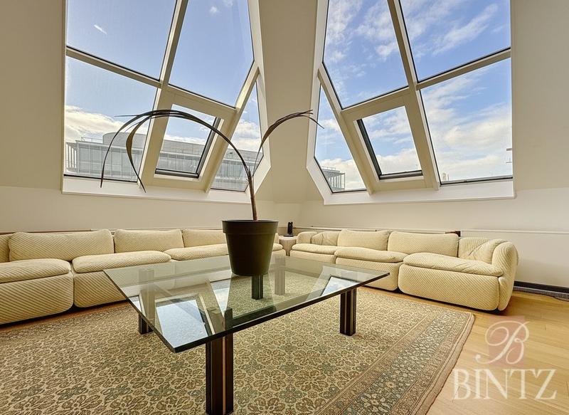 Appartement - 187 m² - 5 pièces