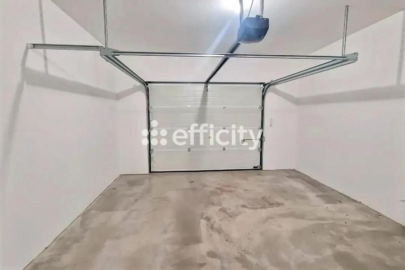 Villa - 185 m² - 8 pièces