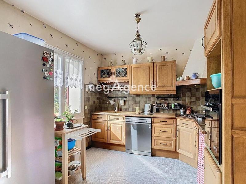 Maison - 170 m² - 6 pièces