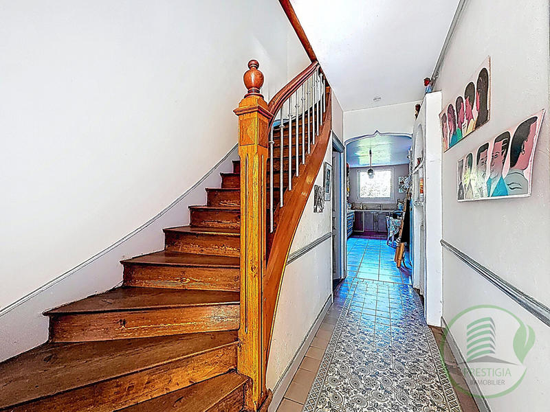 Maison - 150 m² - 7 pièces