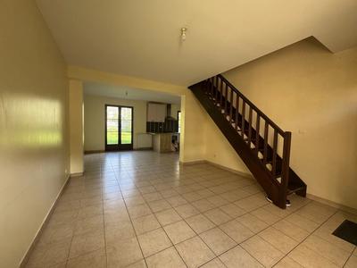 Maison - 90 m² - 5 pièces