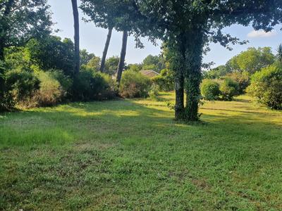 Terrain constructible - 684 m²