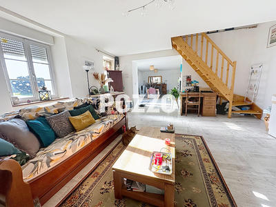 Maison - 305 m² - 13 pièces