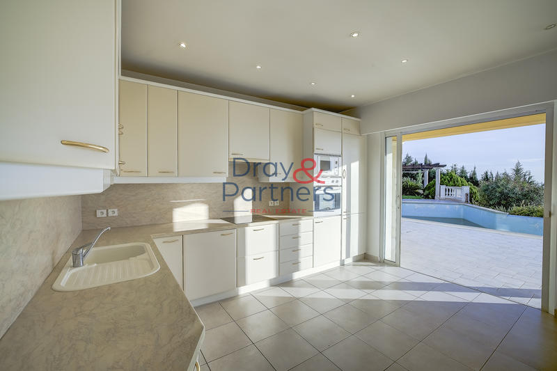 Villa - 305 m² - 7 pièces