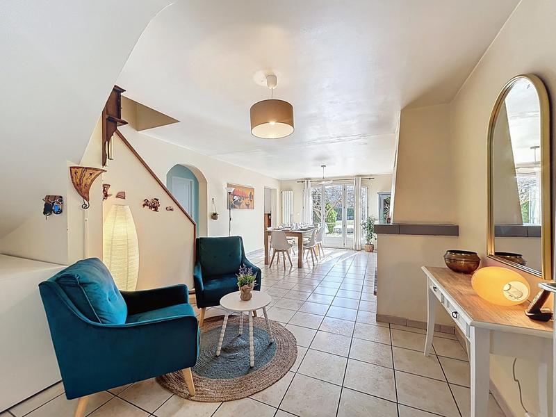 Maison traditionnelle - 150 m² - 5 pièces