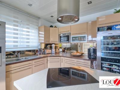 Maison - 106 m² - 5 pièces