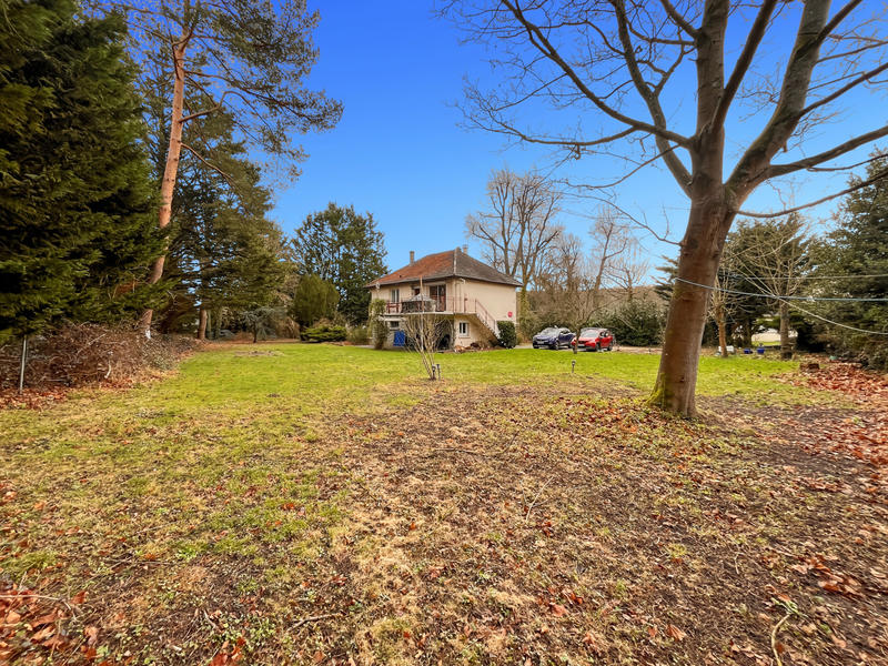 Maison - 102 m² - 5 pièces